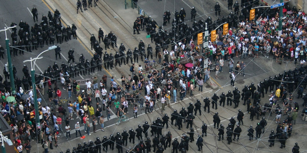 Police contre les citoyens au G20 de Toronto, en 2010