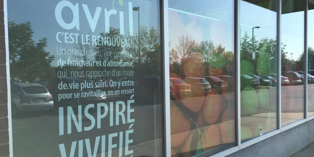 Vitrine d'un magasin Avril