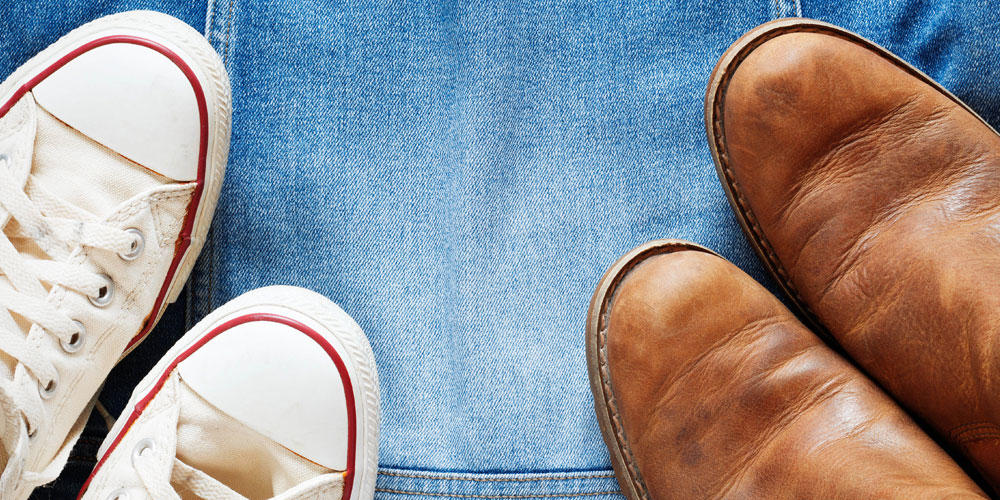 Souliers sur un jeans