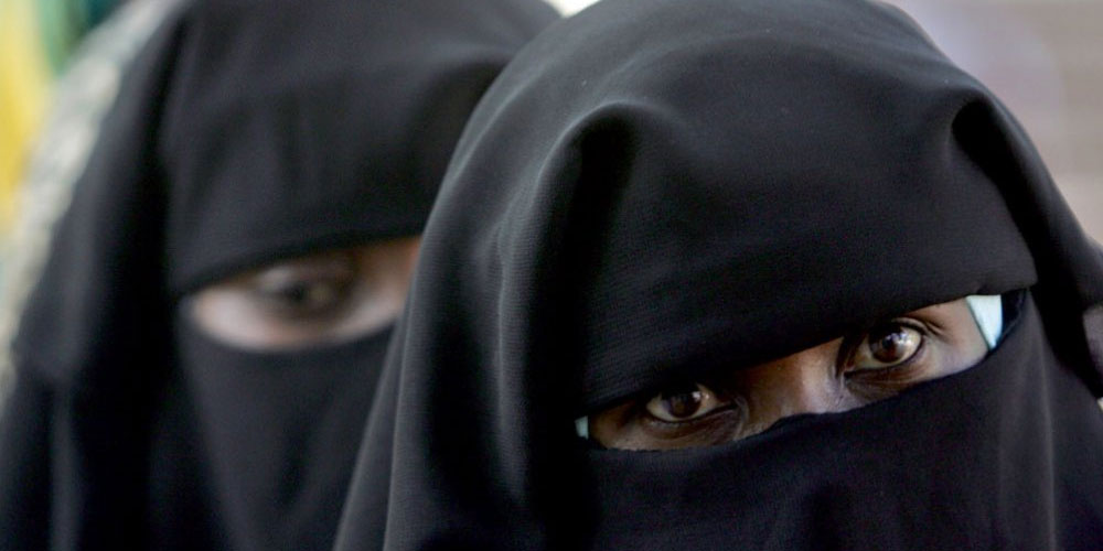 Femmes portant leur burqa